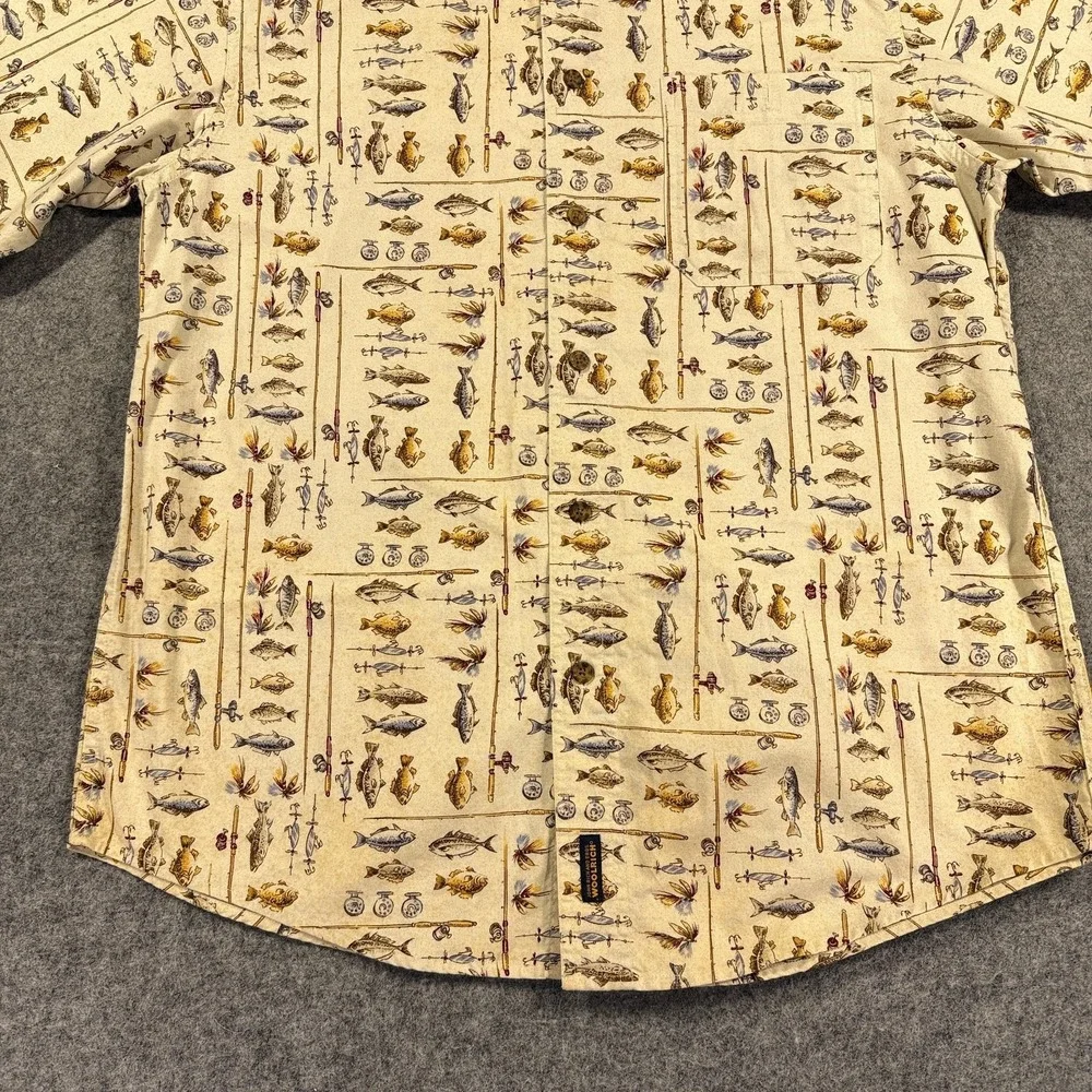 VTG Woolrich Shirt Mens Medium Beige Freshwater Fishing‎ Short Sleeve Print